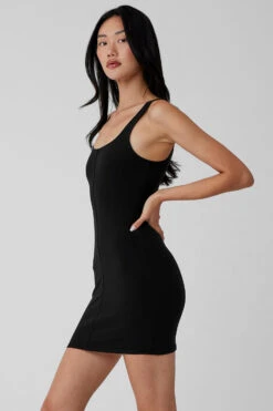 Alosoft Head Start Dress - Black -ALO Clothing Shop W8261R 01 b1 s1 a2 1 m54